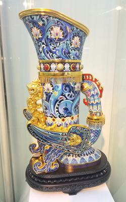 张同禄景泰蓝《鸟杯》 中华艺术瑰宝与现代电脑动画设计的融合